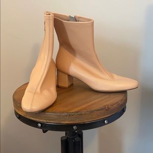 Jaggar the Label Leather Blocked Boot Amberlight